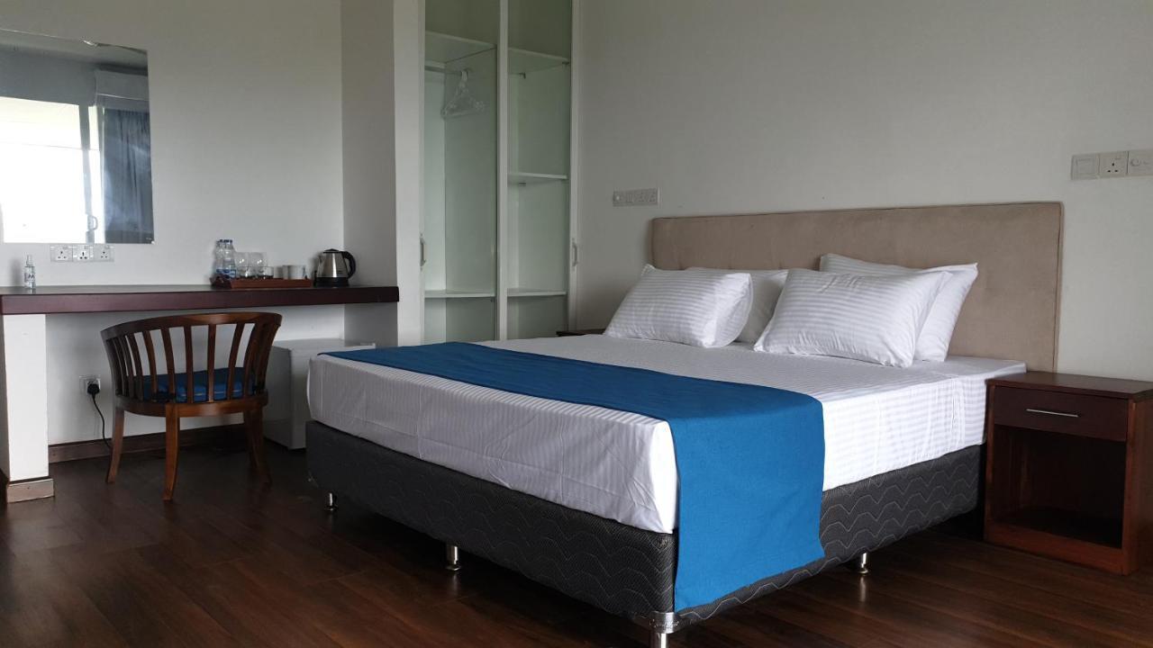 The Mountbatten Hotel Kandy Eksteriør billede